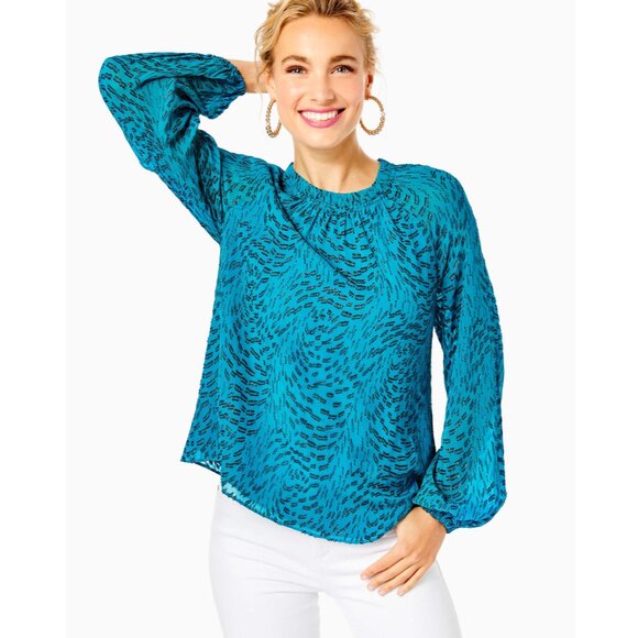 Lilly Pulitzer Caline Metallic Silk Top Teal Bay Silk Swirl Clip - Picture 2 of 4